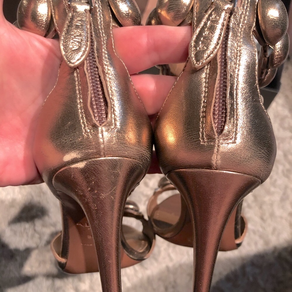 SOLD💥 ALAIA Metallic Bombe Stud Heels 36.5 - Picture 7 of 8